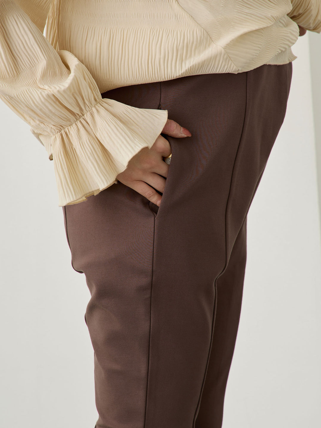 ポンチフレアパンツ Brown