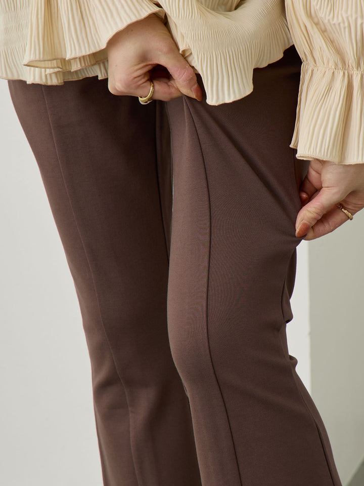 ポンチフレアパンツ Beige
