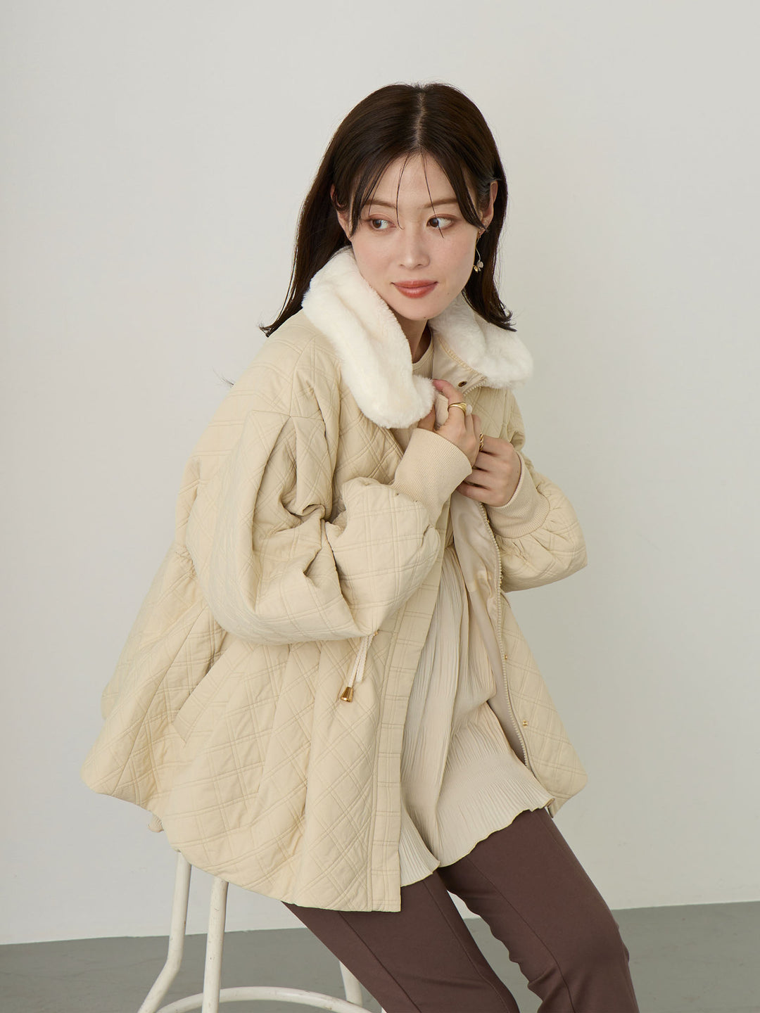 ダッカー付き衿ファーアウター Beige