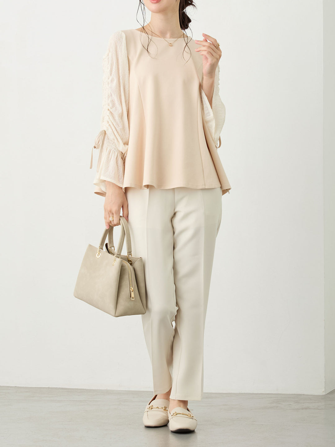 シャーリング袖レーストップス Beige