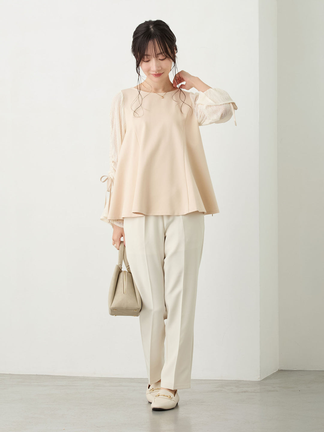 セレモニー対応・美脚見えマタニティテーパードパンツ Ivory