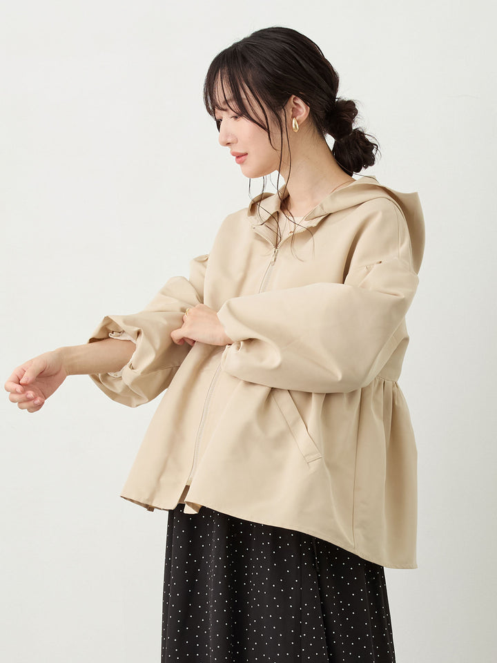 フード付きペプラムライトアウター Beige