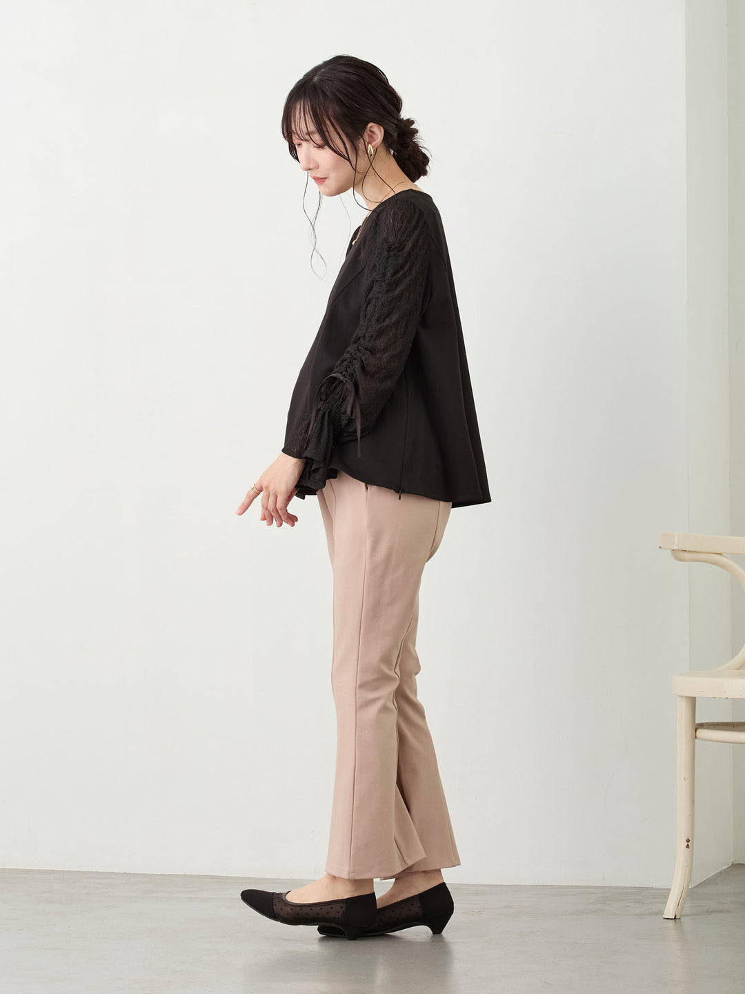 シャーリング袖レーストップス Black