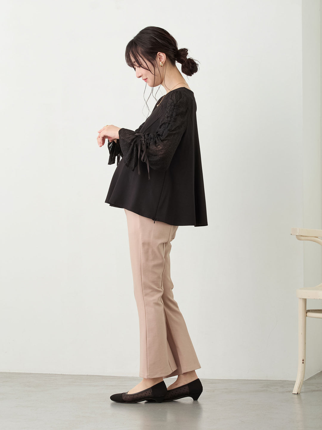 シャーリング袖レーストップス Black