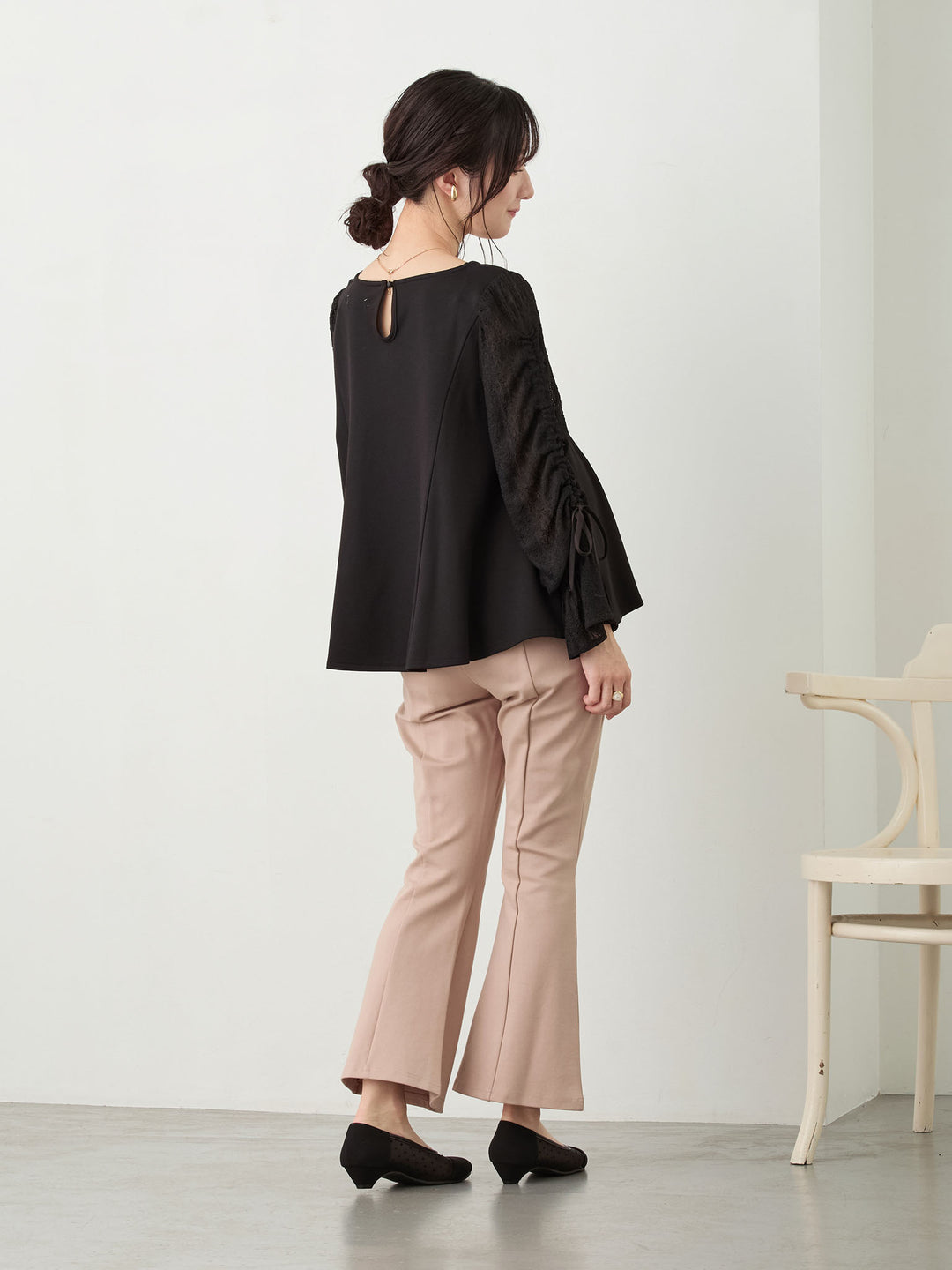 シャーリング袖レーストップス Black