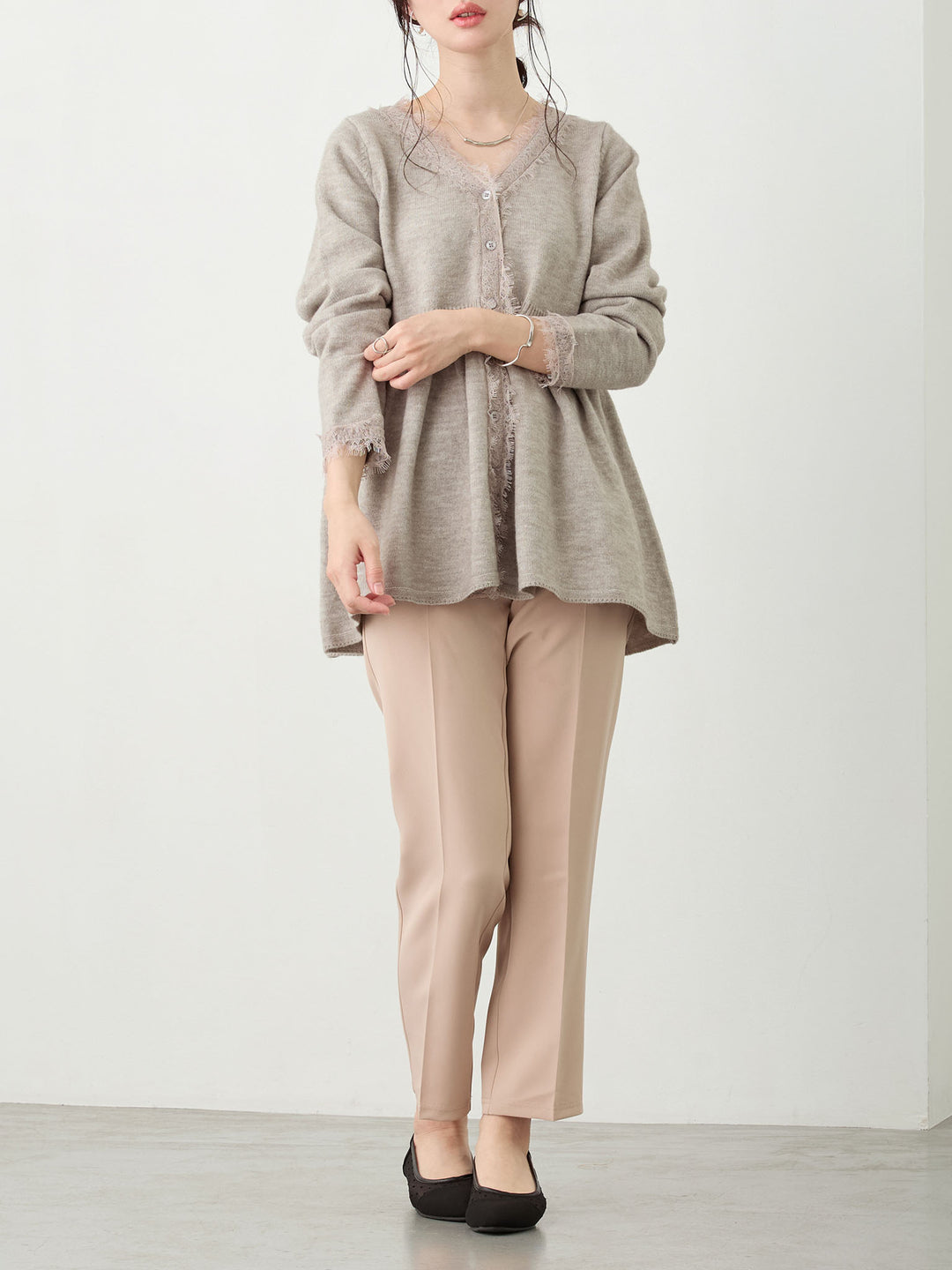 セレモニー対応・美脚見えマタニティテーパードパンツ Beige