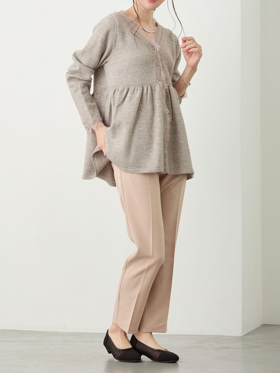 セレモニー対応・美脚見えマタニティテーパードパンツ Beige