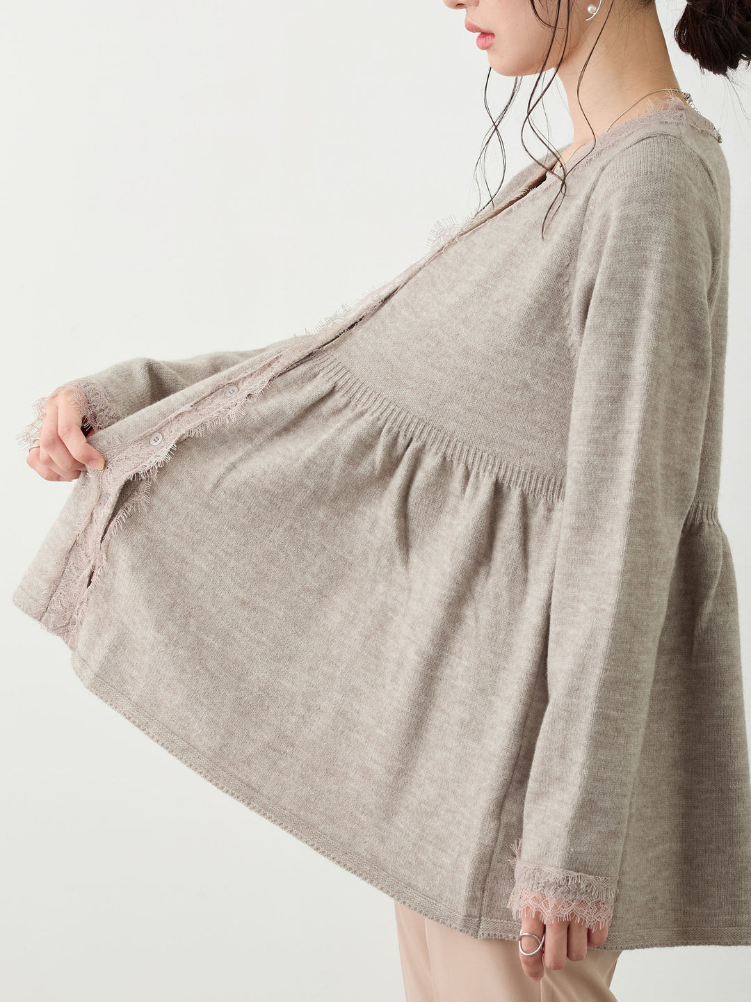 レース付きニット Gray