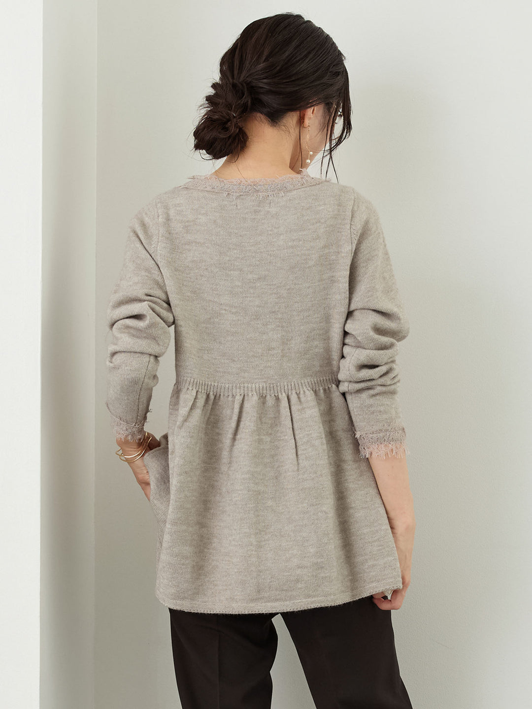 レース付きニット Gray
