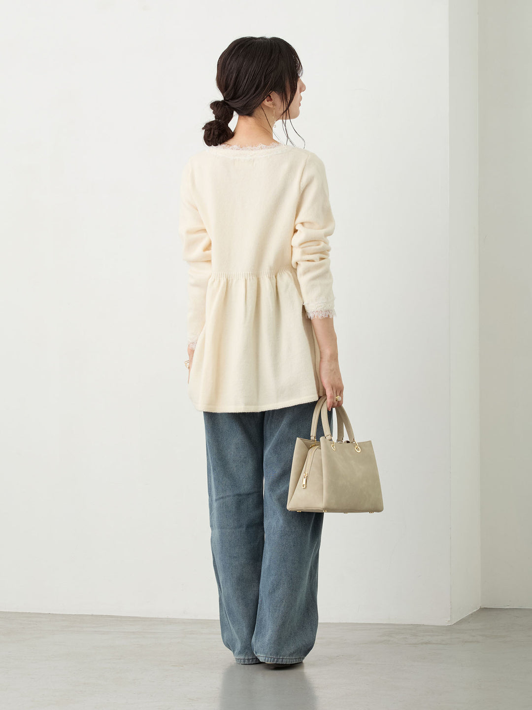 レース付きニット Ivory