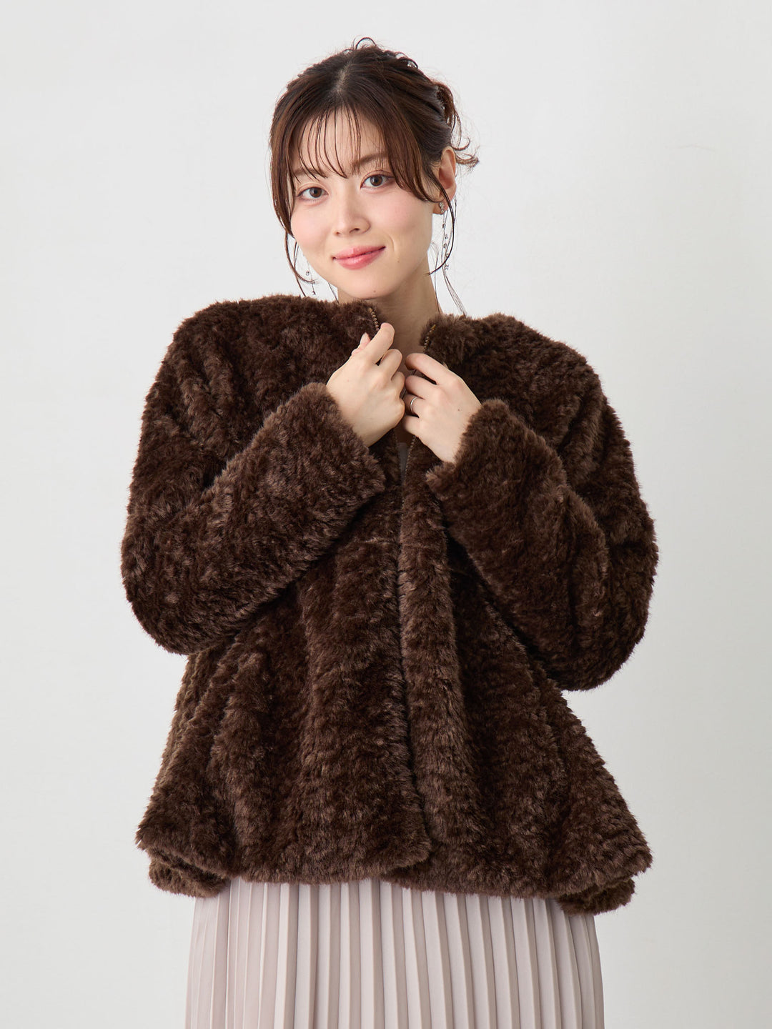 ダッカー付きフラッフィーアウター Brown