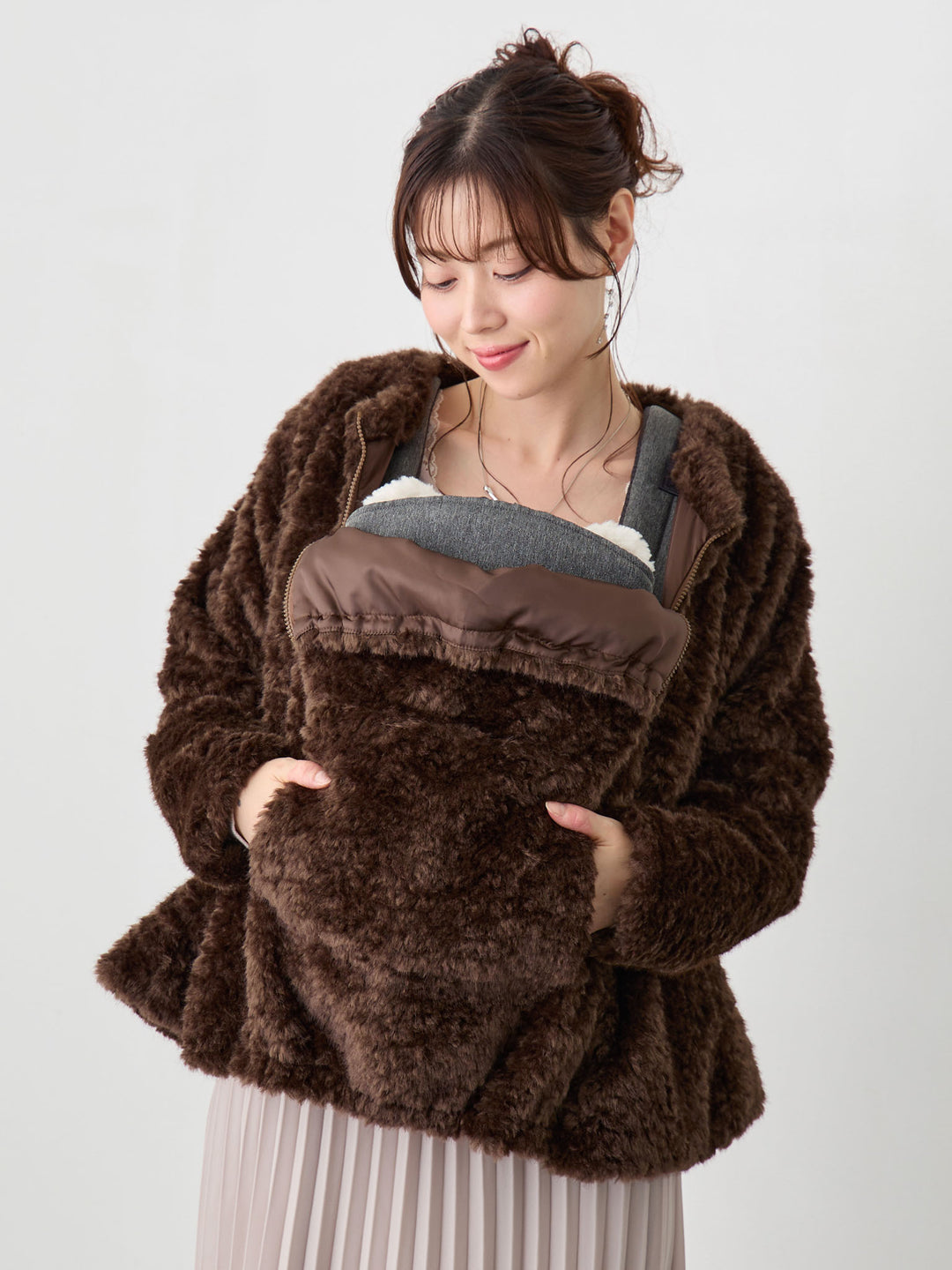 ダッカー付きフラッフィーアウター Brown