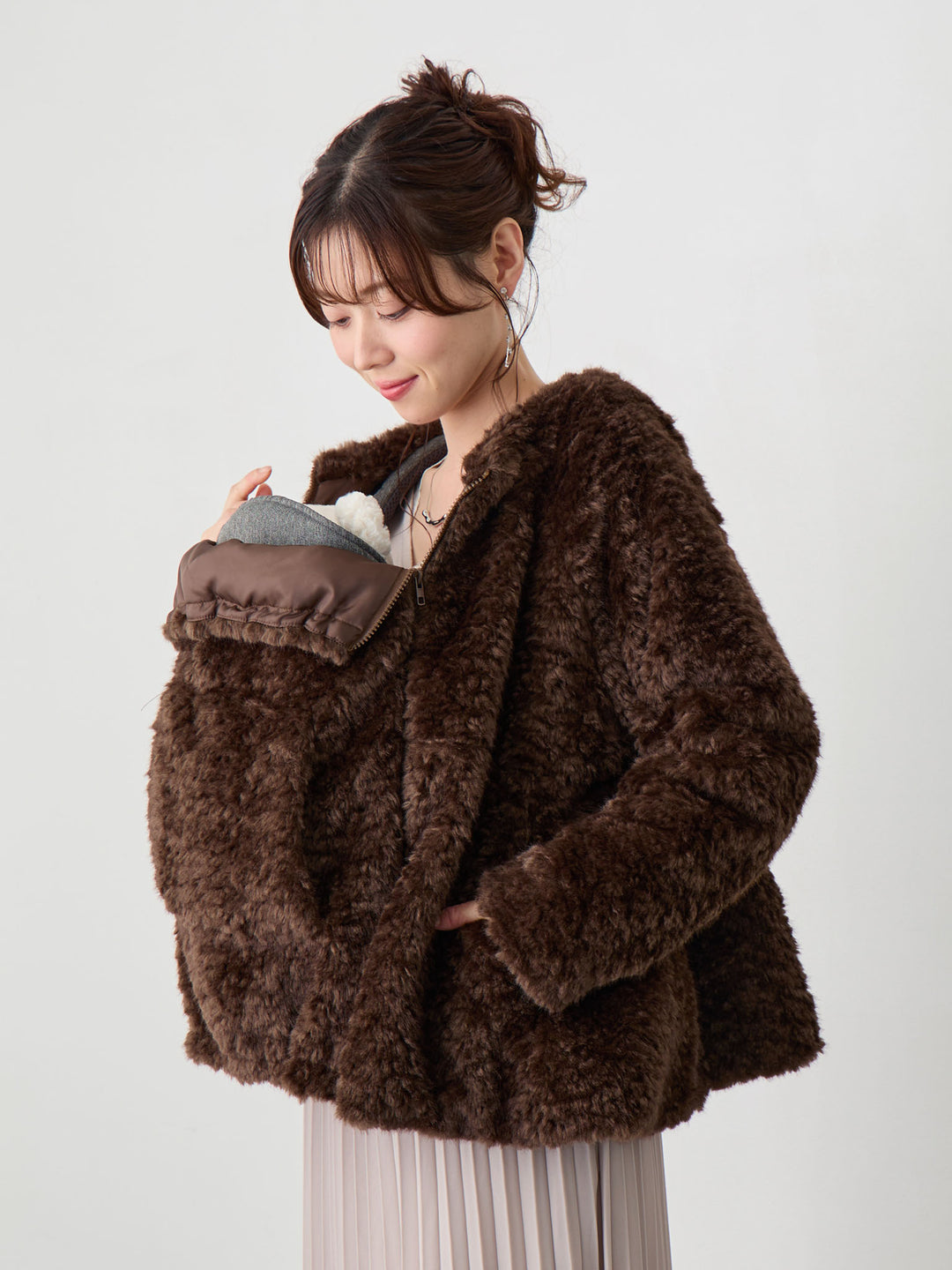 ダッカー付きフラッフィーアウター Brown