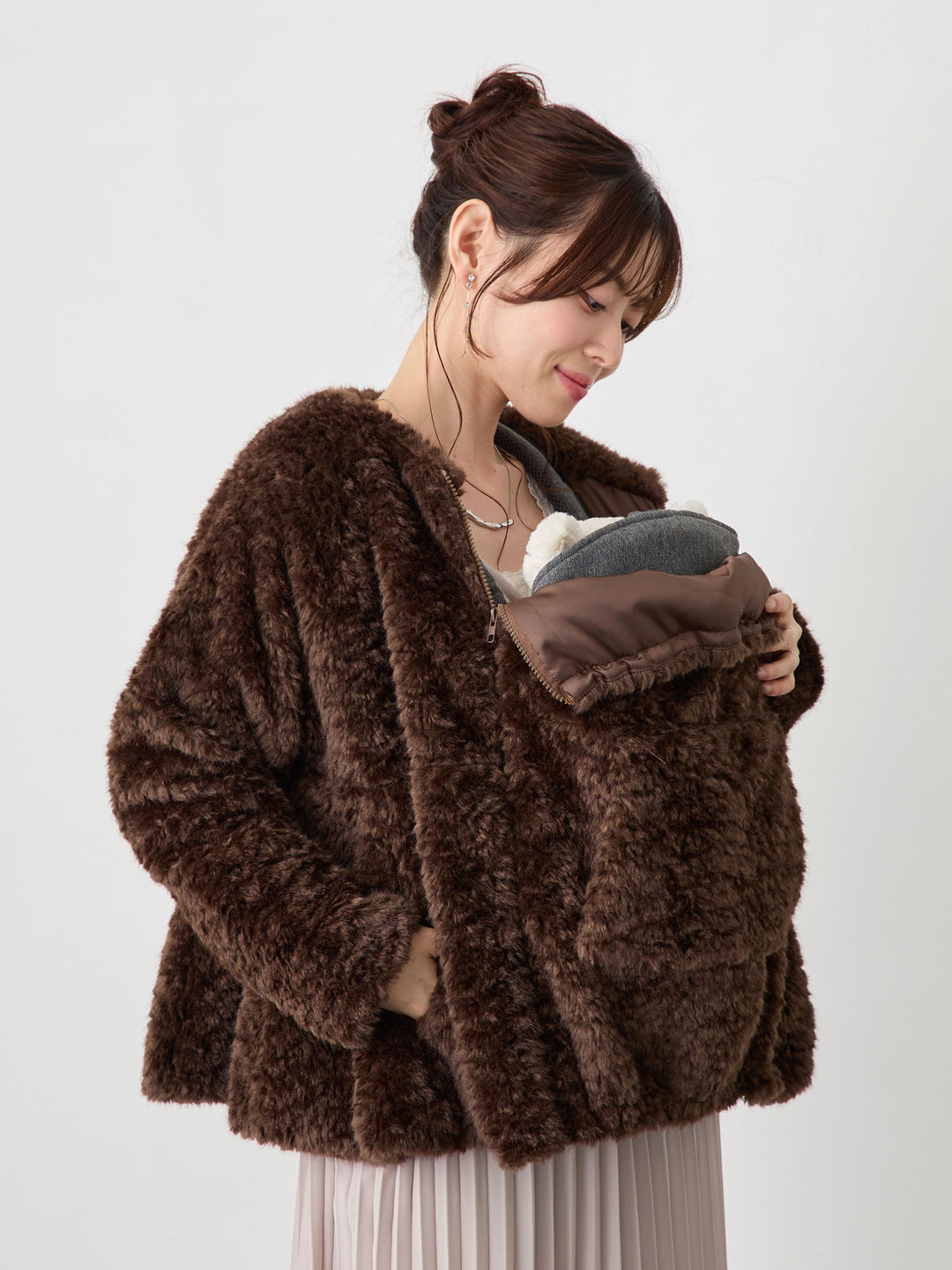 ダッカー付きフラッフィーアウター Brown