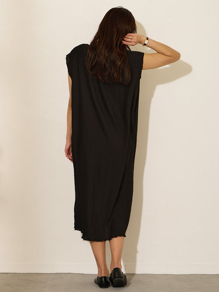 [Maternity/Nursing Clothes] Sleeveless pleated dress Black 