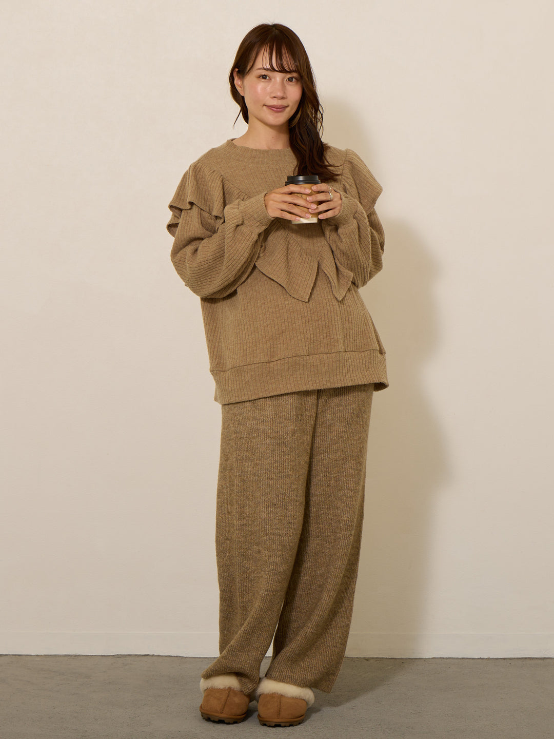 蓬松罗纹针织裤，米色