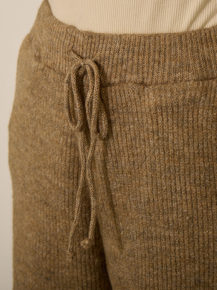 蓬松罗纹针织裤，米色