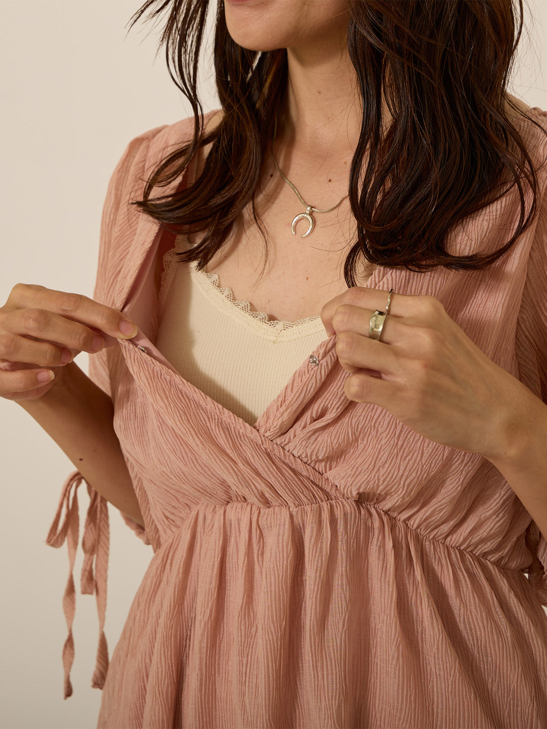 [Maternity/Nursing Clothes] Cache-coeur sleeve ribbon blouse Pink 