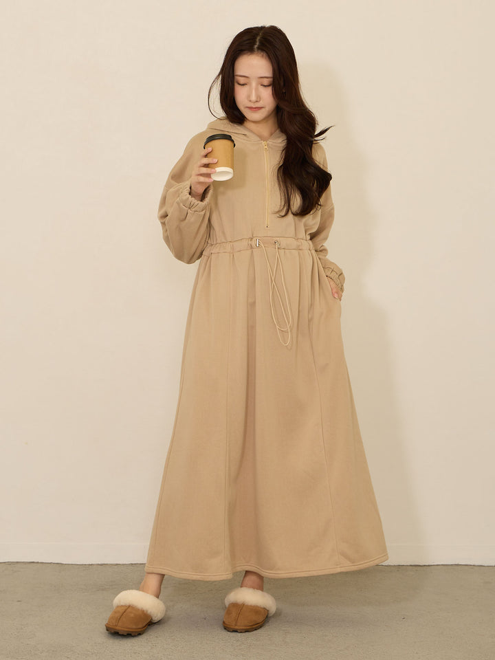 [Maternity/Nursing Clothes] Lightweight fleece-lined parka dress Beige