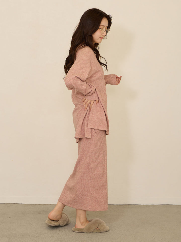 [Maternity/Nursing Clothes] Simple rib knit top with integrated nursing cape Pink