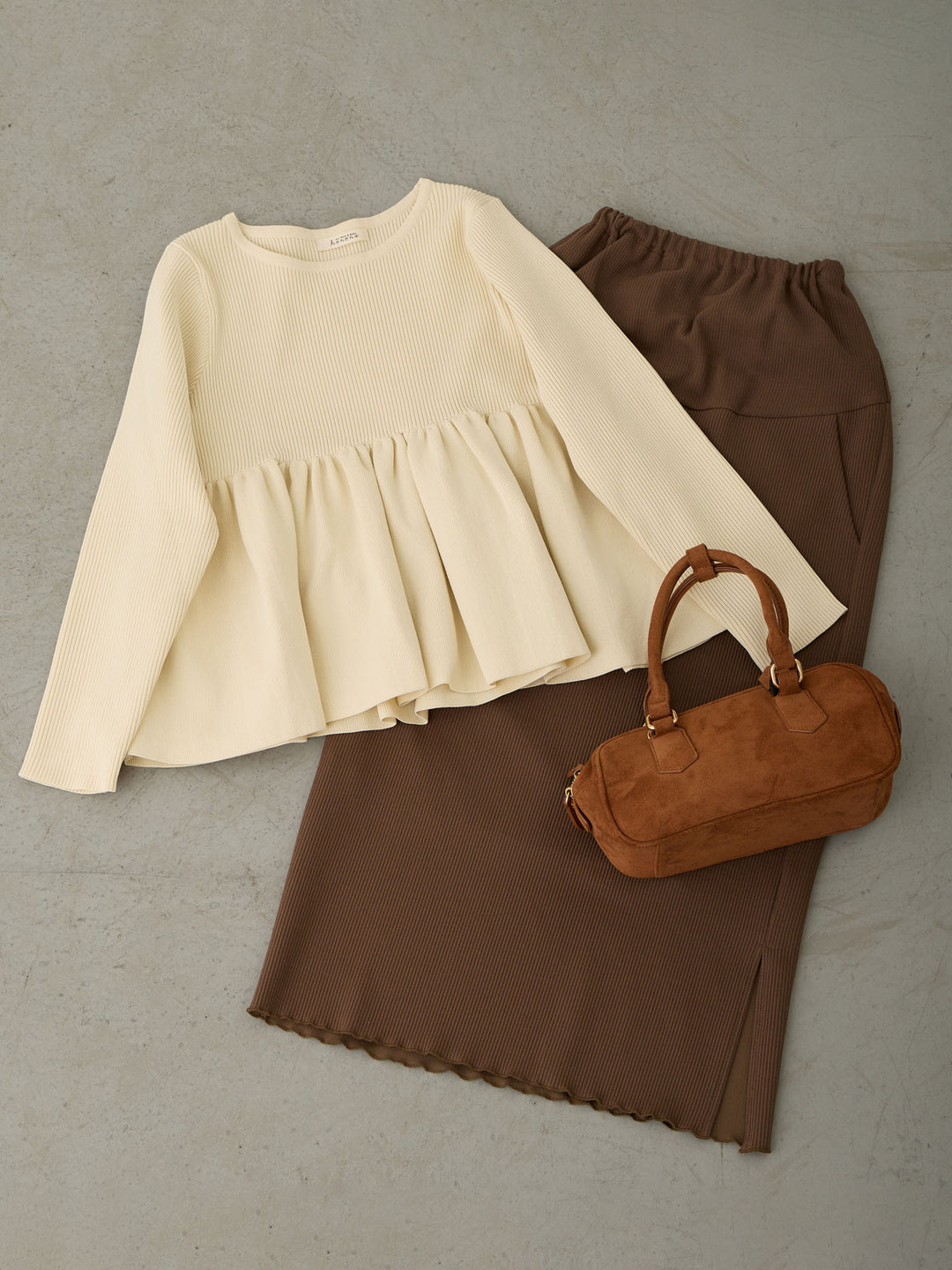 リブカットタイトスカート Brown