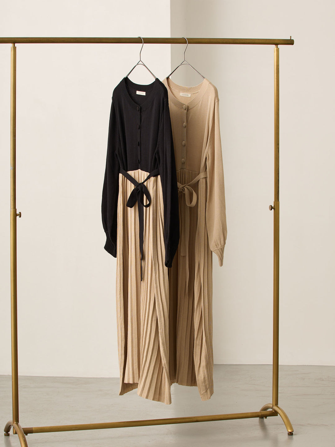 ニットプリーツワンピース Black