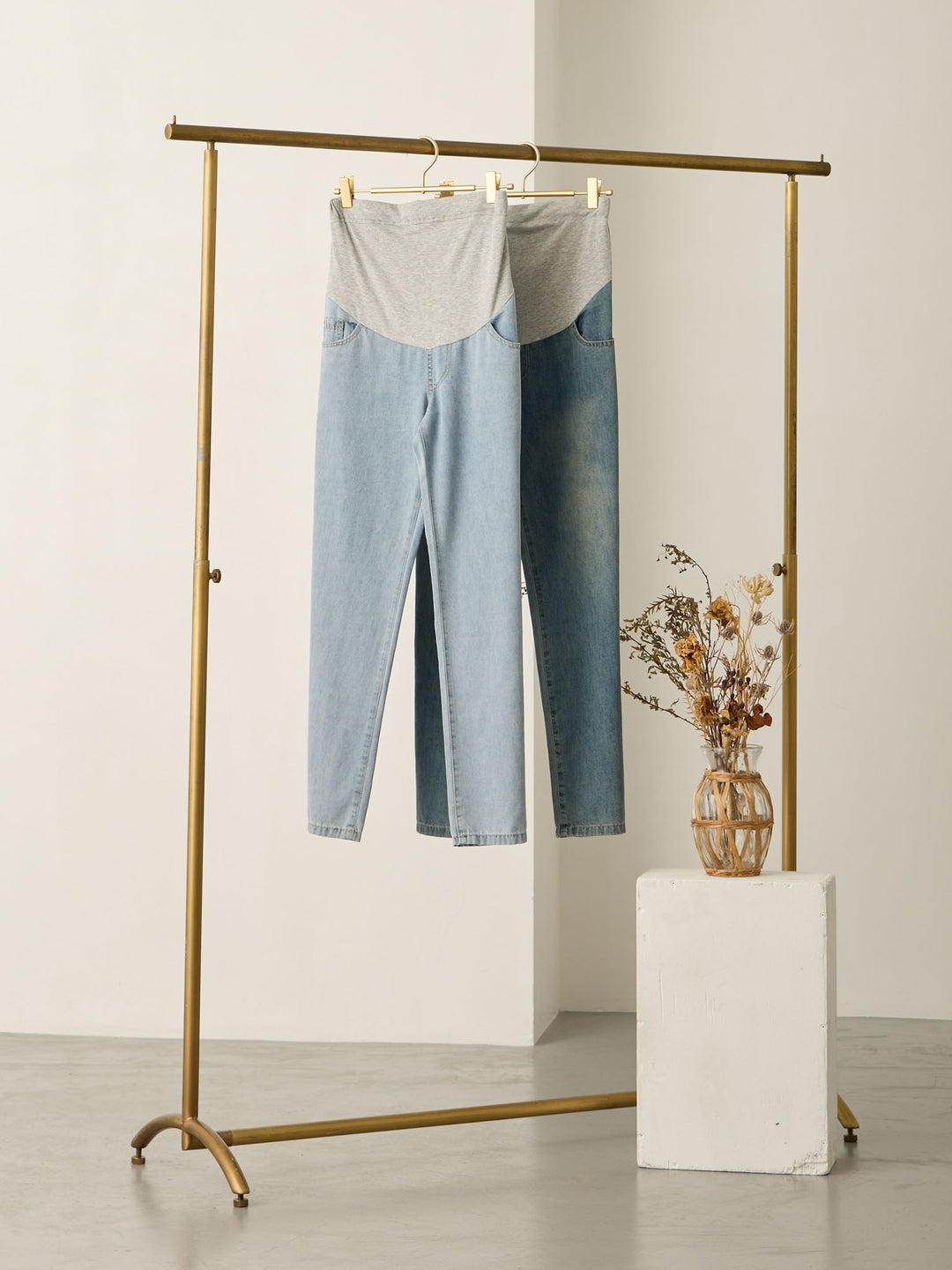 浅色牛仔长裤 蓝色