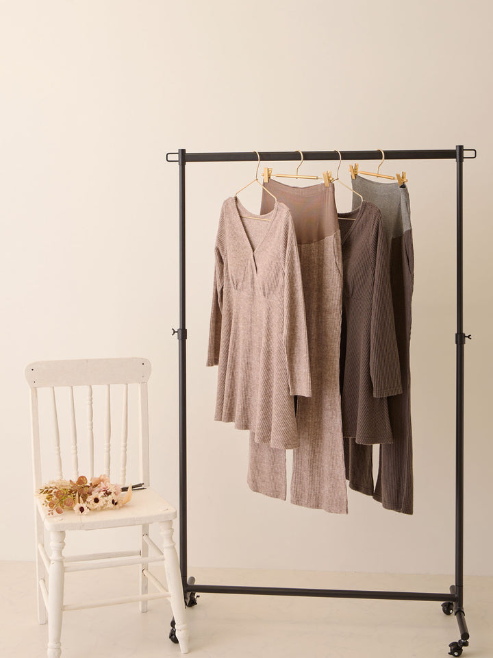 喇叭裤配腹带，棕色