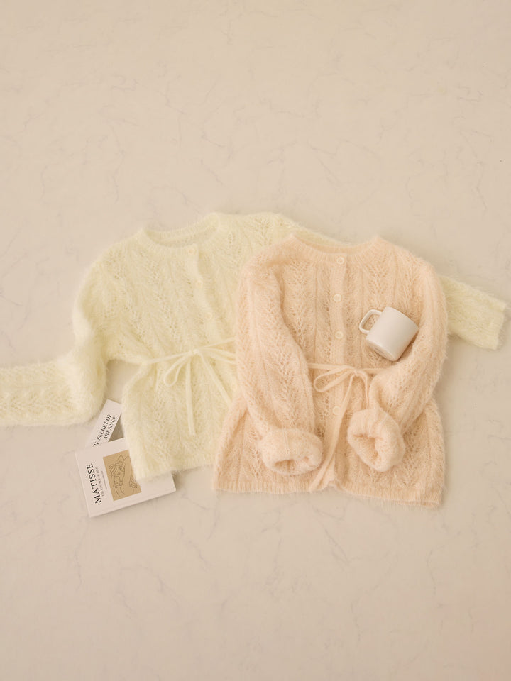 リボン付きニットカーデ White