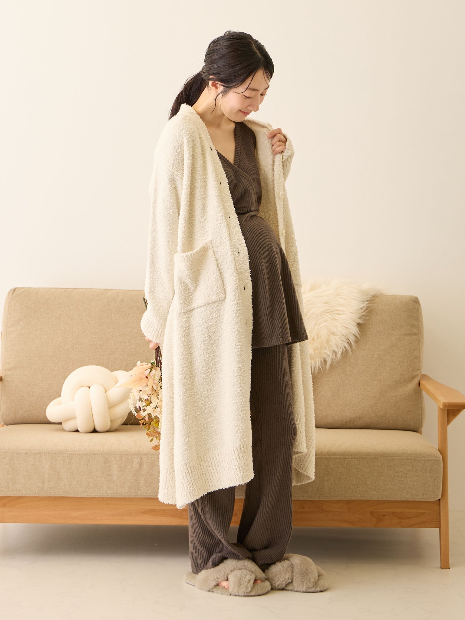 ふわふわカーディガンワンピース Ivory – honono for mom&baby