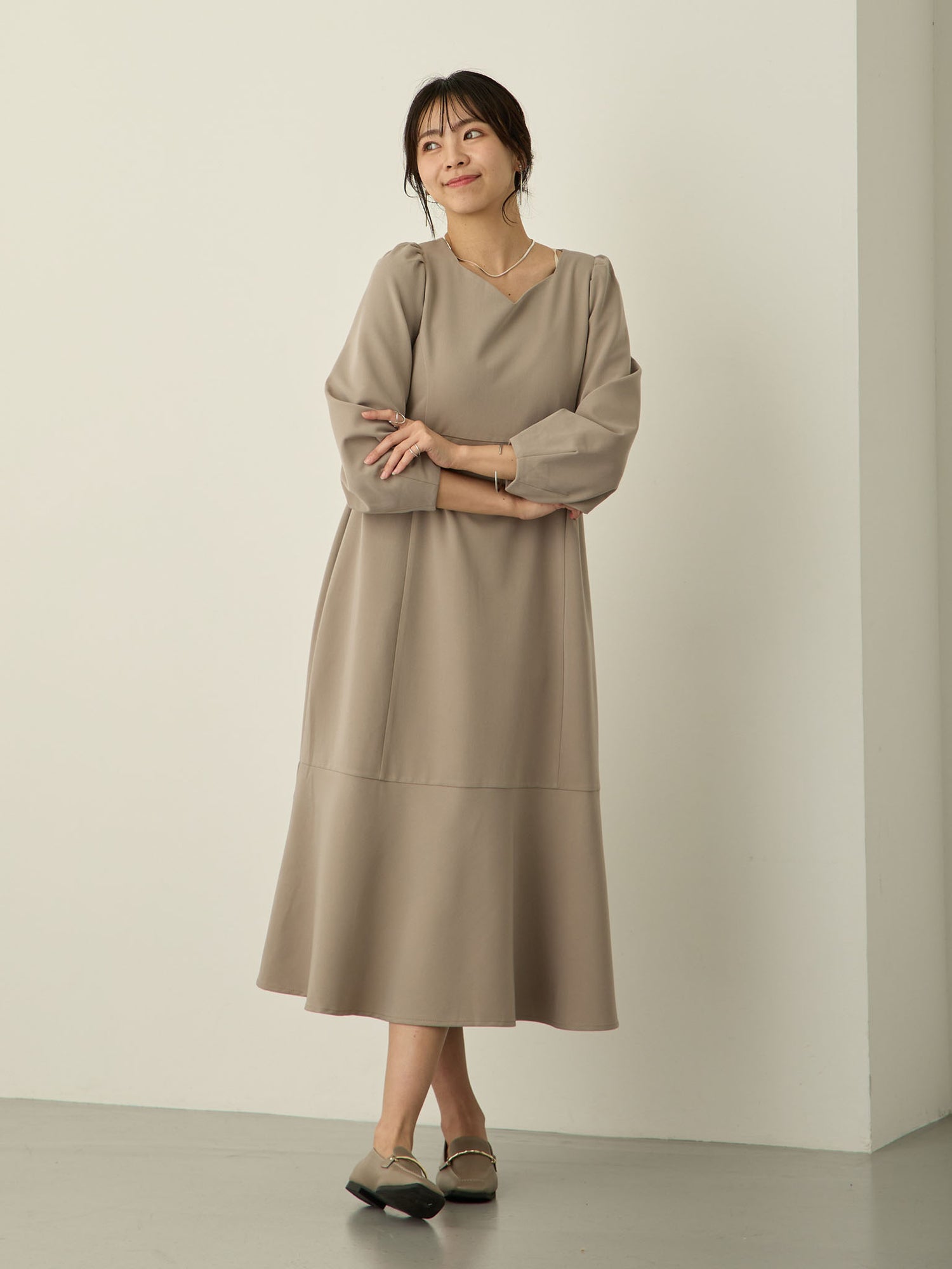 【マタニティ・授乳服】セレモニー対応・マーメイドワンピース Warm gray