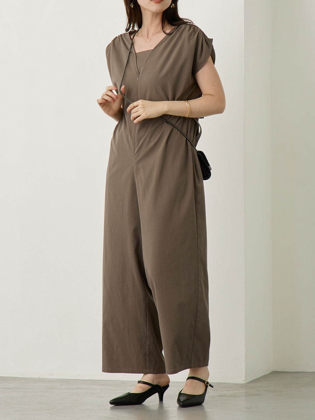 All-in-one Brown