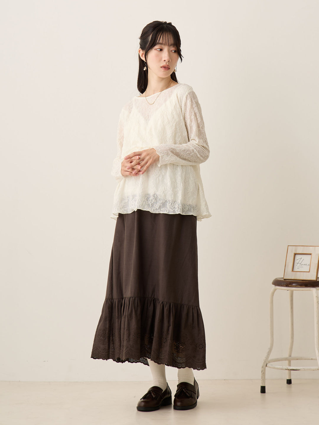 象牙色花朵提花上衣