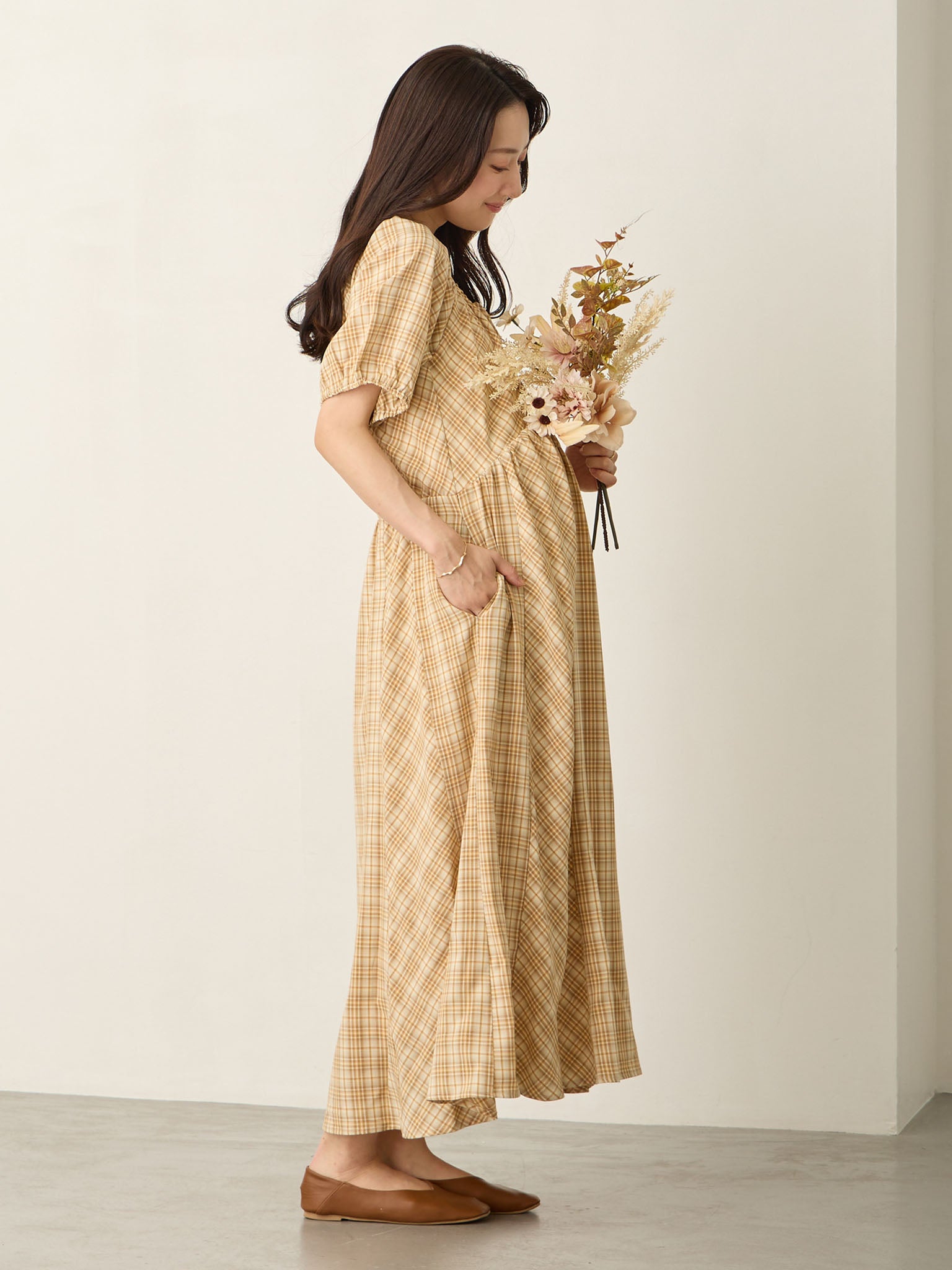 パフスリーブチェックワンピース Beige – honono for mom&baby