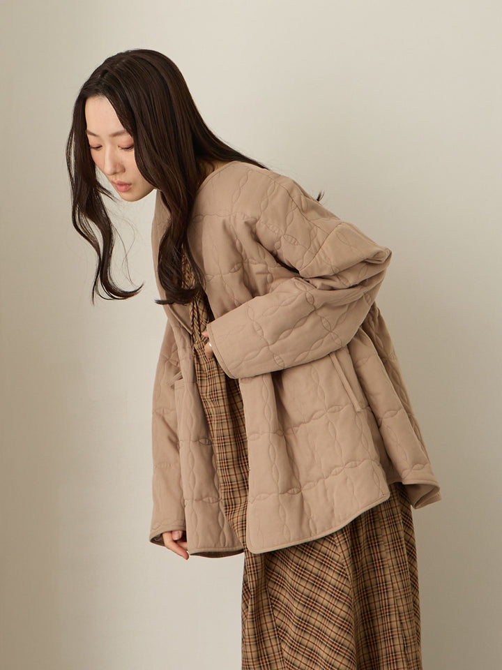 原创绗缝外套，采用鸭绒灰