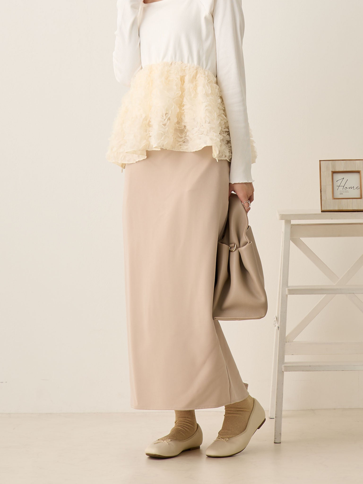 Maternity tight skirt suitable for ceremonies, Beige