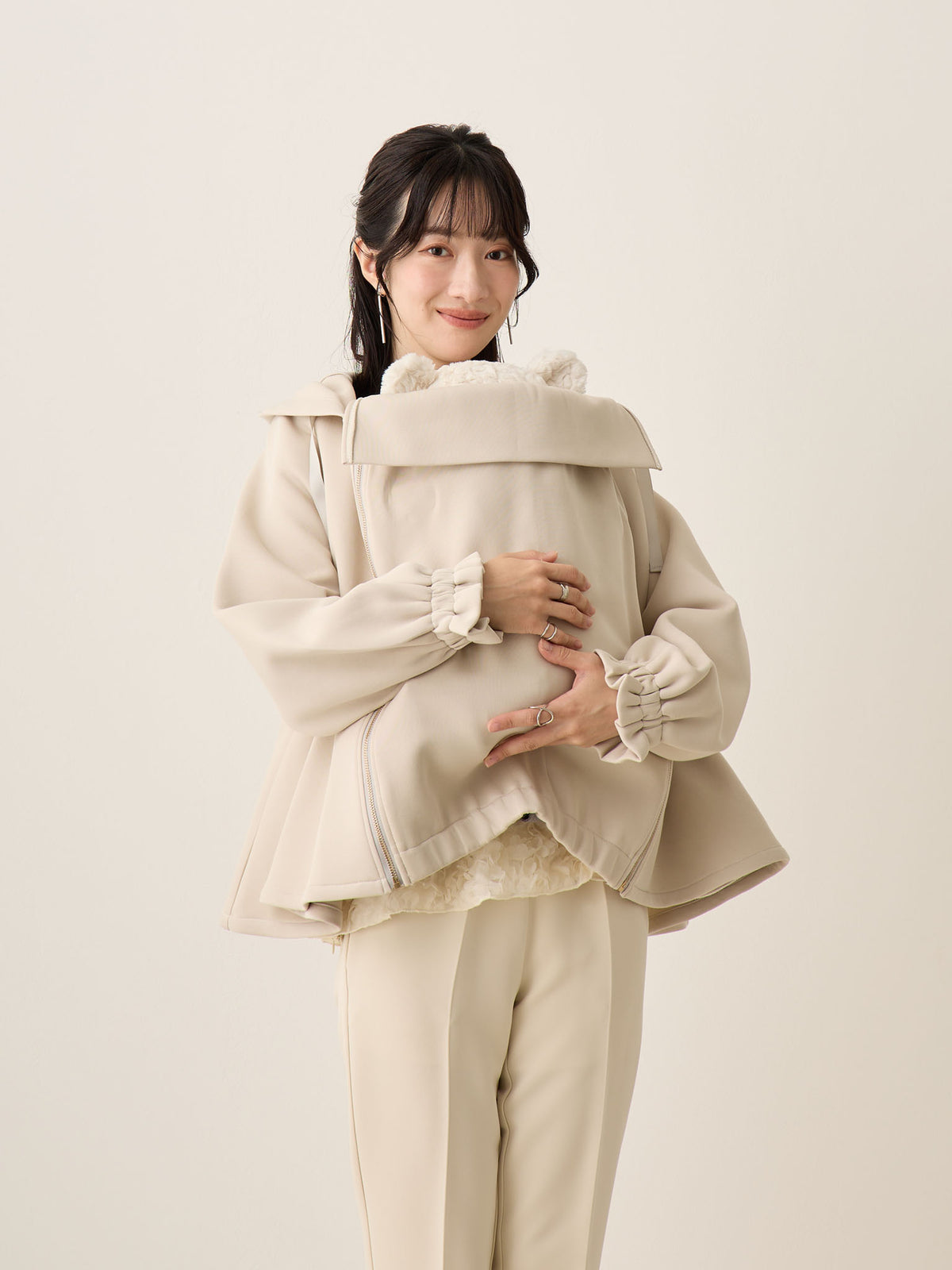 ダッカー付きダンボールライトアウター Beige