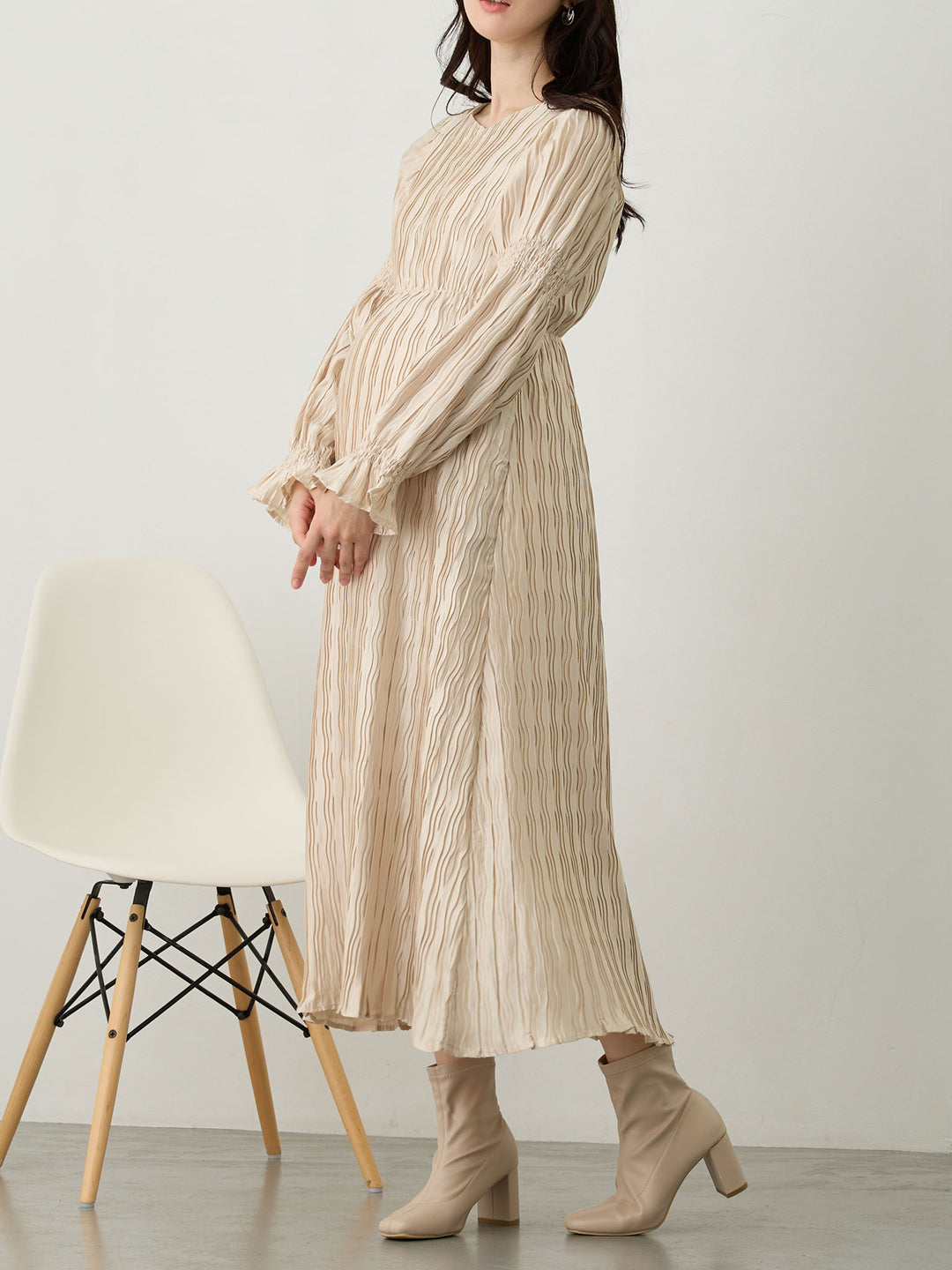 Heart Neck Pleated Dress Beige