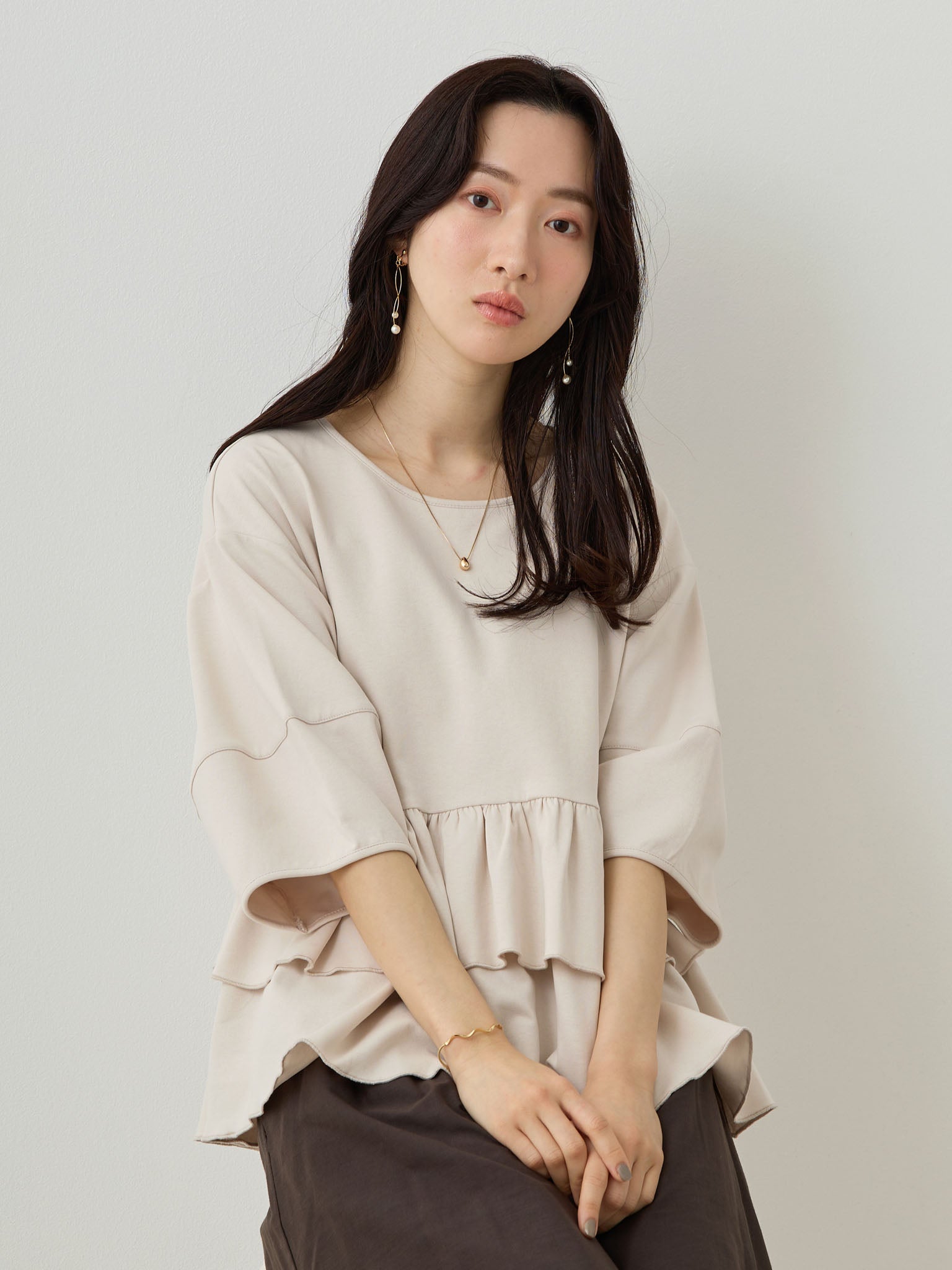 ペプラムフリル授乳Tシャツ Beige – honono for mom&baby