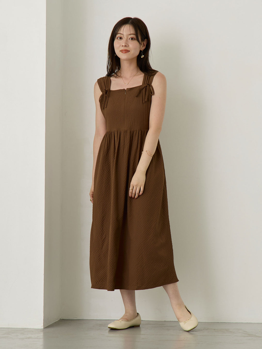 リボン付きジャンパースカート Brown