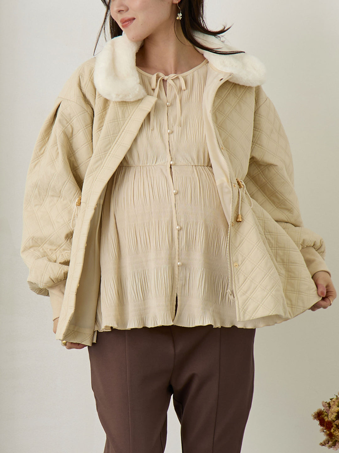 ダッカー付き衿ファーアウター Beige