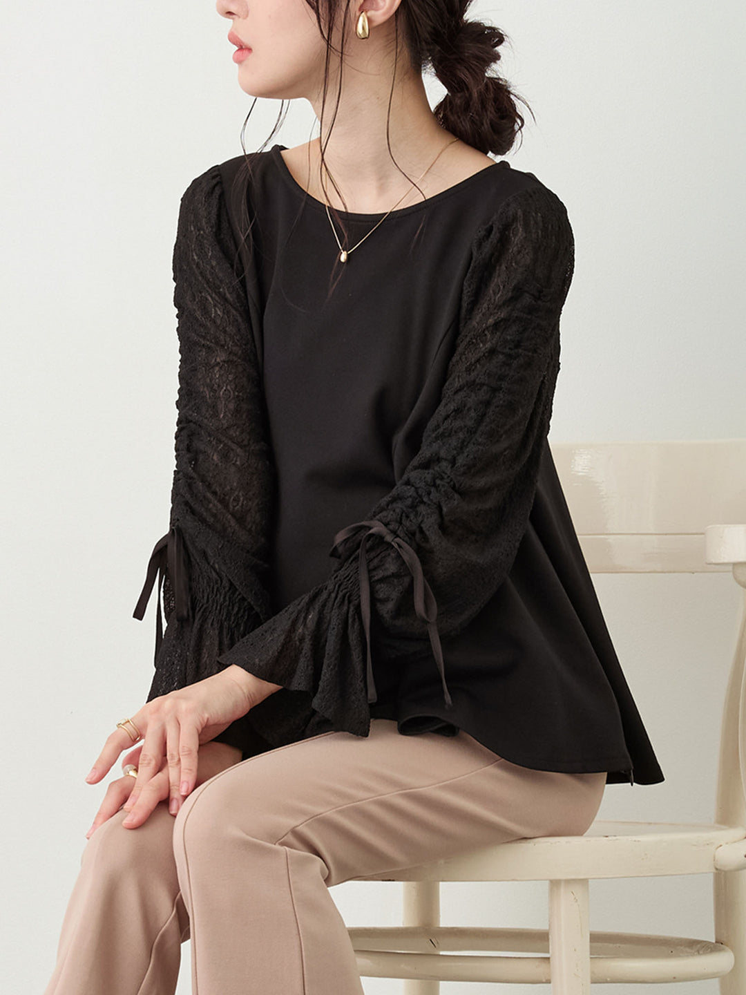 シャーリング袖レーストップス Black